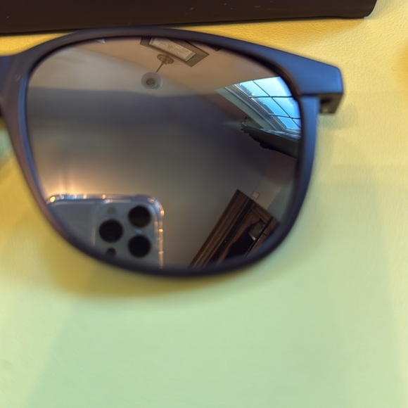 Maui Jim Ilikea 650 02 56 16. Brand New - Picture 5 of 9